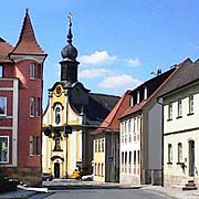 Hauptstraße mit Elisabethenkirche