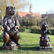 Bärengruppe vor der südwestlichen Stadtmauer  Mainbernsheims