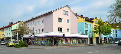 Wohn- und Geschäftshaus-Eck in Traunreut