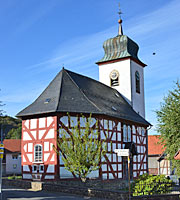 Fachwerkkirchlein in in Schottens Ortsteil Breungeshain