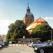 Ribnitz-Damgarten mit Kirche St. Marien