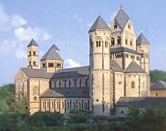 Abtei Maria Laach am größten Eifelmaar