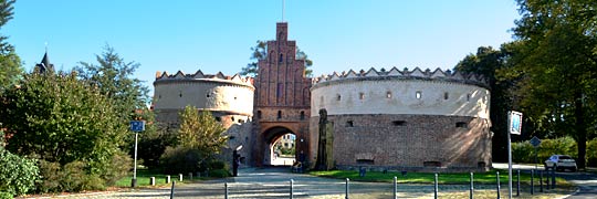 Salzwedeler Tor mit Basionen an der östlichen Altstadt von Gardelegen