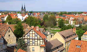 Vom Burgberg in die Altstadt und Weltkulturerbe-Stadt Quedlinburg gesehen © sailer