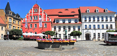 Rathaus am Marktplatz von Pulsnitz