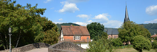 Zwingenberg, Gemeinde im Badischen, am Neckar und Kroppenbach