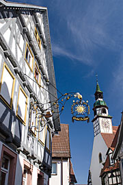 Waiblingen Fachwerkhaus und Kirche © Schwoab #45414285