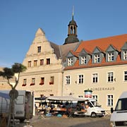 Rathaus und Bürgerhaus am Markt von Bad Belzig