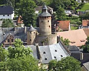 gut ummauertes Schloss der Ysenburger am Rande der Büdener Altstadt