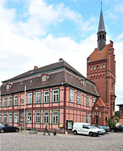 Rathaus am Rathausplatz, Stadtkirche