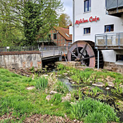 Wassermühle mit Mühlen Caffé, keine Kaffeemühle