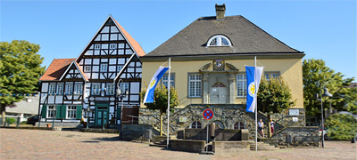 Rathaus neben Hotel Büker in Erwitte