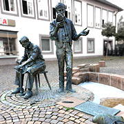 Denkmal für die Begründer der Schuhindustrie in Hauenstein