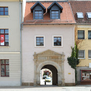 Crimmitschau, Gebäude mit Renaissance-Portal am Marktplatz