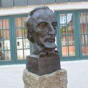 Denkmal für den Dichter Klaus Grothe in Heide in Dithmarschen