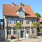 Elbschifffahrtsmuseum und Information am Markt von Lauenburg
